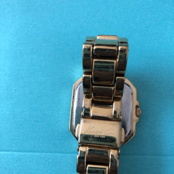 Kenneth Cole watch - Picture 3 of 3